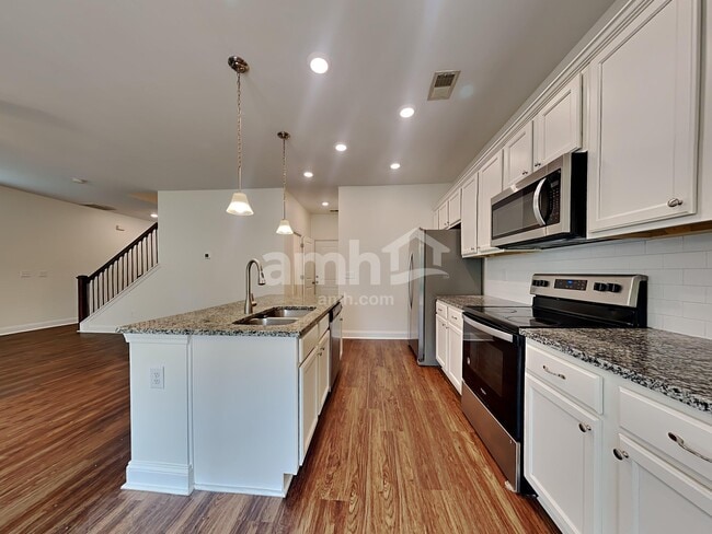 Photo - 137 Sweet Gum Dr