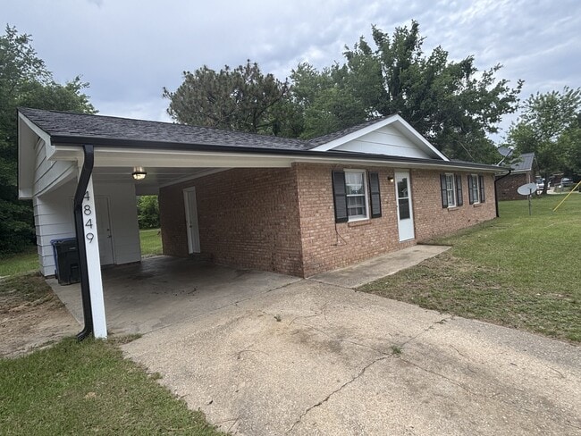 Photo - 4849 Rosehill Rd