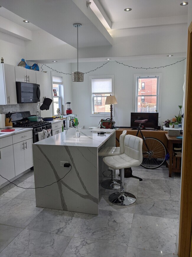 Photo - 146 Columbia St Unit 1