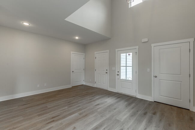 Photo - 4688 Heiskell Dr