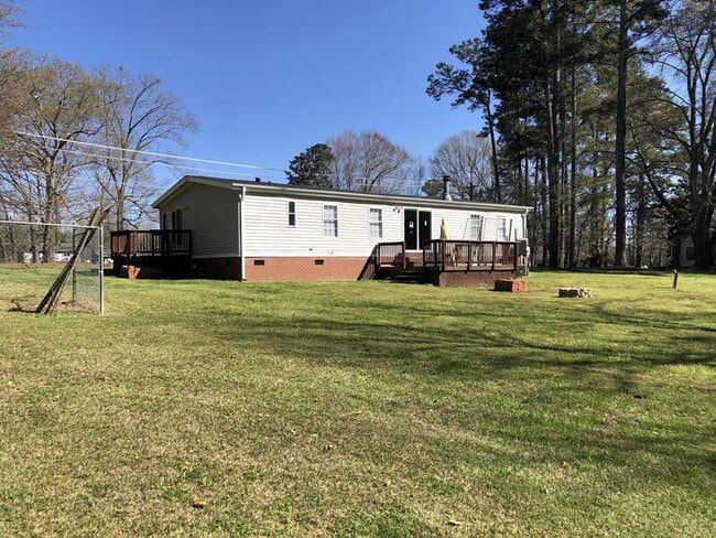 1100 W Georgia Rd