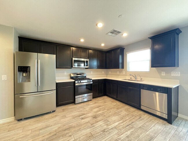 Photo - Beautiful Gated Henderson Home | 3 Bed/ 2.5 Bath- AVAILABLE 3/31/26