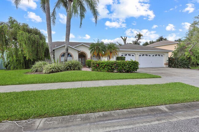 4bd/3.5b Rental in Stoneybrook Estates. Pe... - 4bd/3.5b Rental in Stoneybrook Estates. Pe...