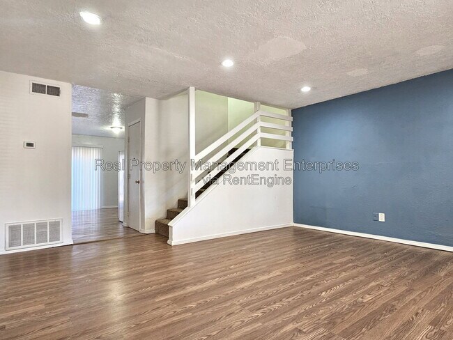1707 Beaumont Dr