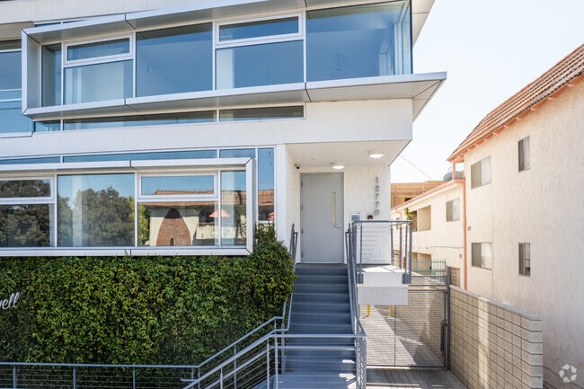 Photo - 12770 Caswell Avenue