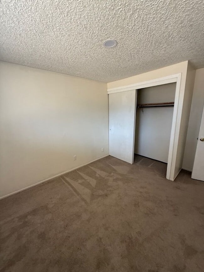Photo - Spacious 4-Bedroom Duplex Near Westfield Mall