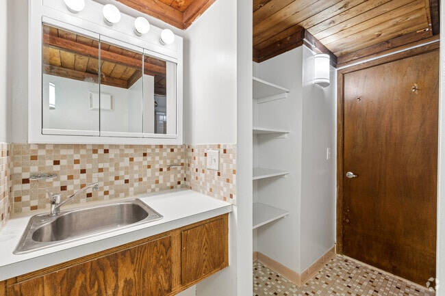 2 habitaciones, 1 baño - 1026 pies cuadrados - Baño