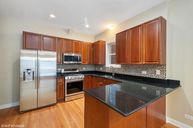 Photo - 882 W Lill Ave Unit 1