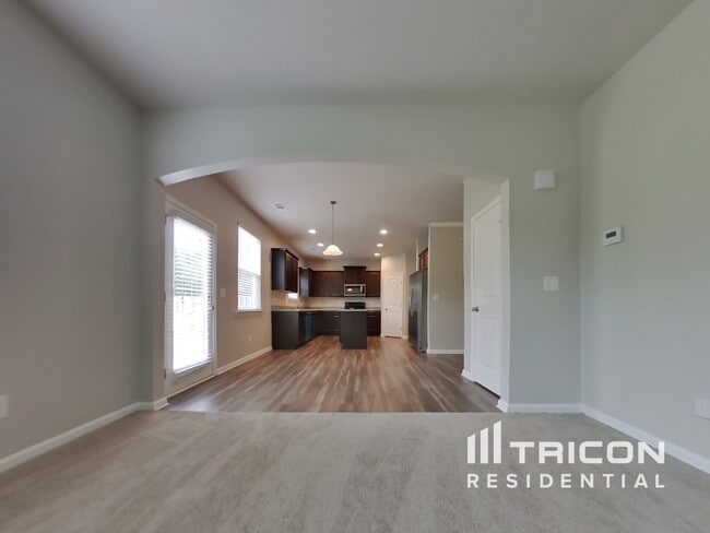 Photo - 81 Birch River Crossing