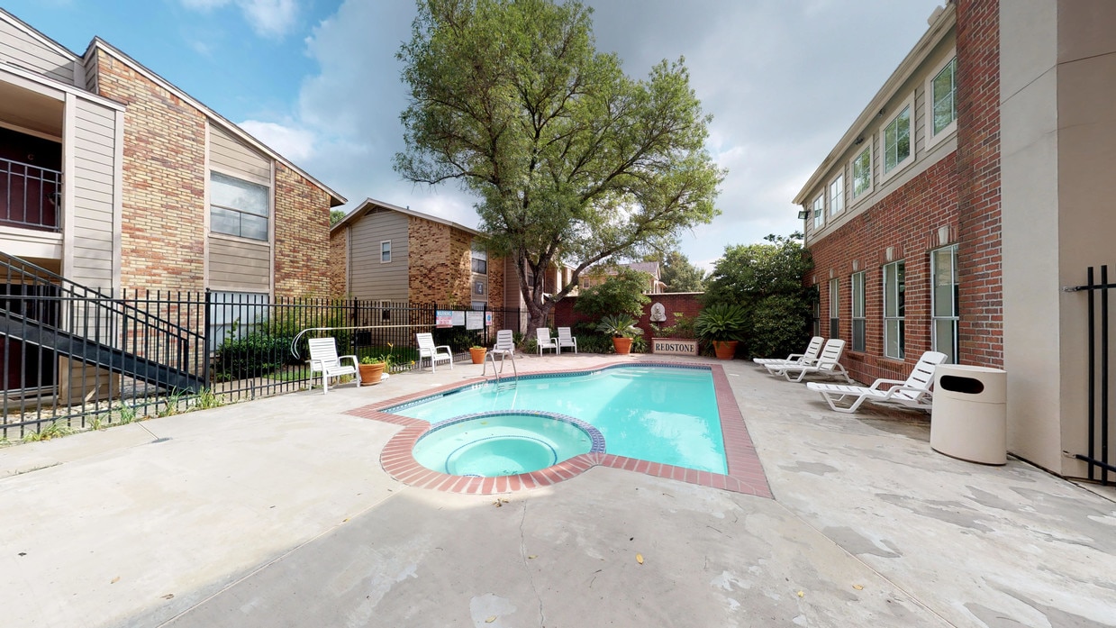 Photo - Redstone Apartments