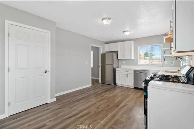 211 W Buena Vista St