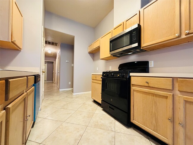 Photo - 19730 Cozy Cabbin Dr