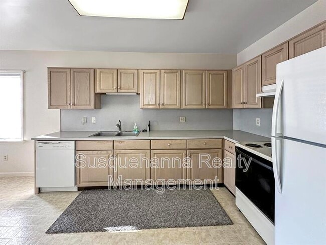 Photo - 339 E Derry Rd Unit 1st Floor