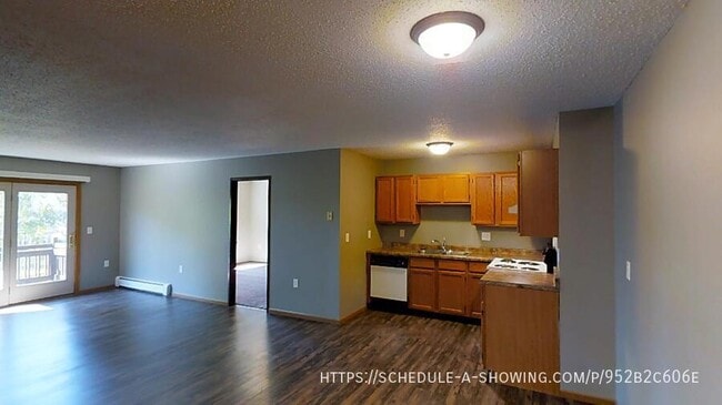 Building Photo - 2445 Werner St Unit Apt. 17