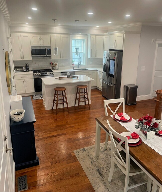 Photo - 102 Neponset Ave Unidad 2