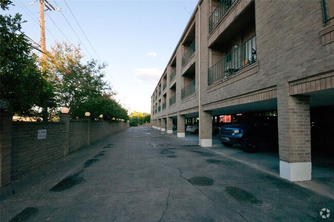 Building Photo - Guadalupe Square #305 Rental