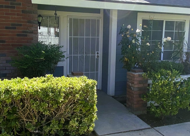 Photo - Newly Renovated Condo - In Beautiful Gated Community! Unit 52