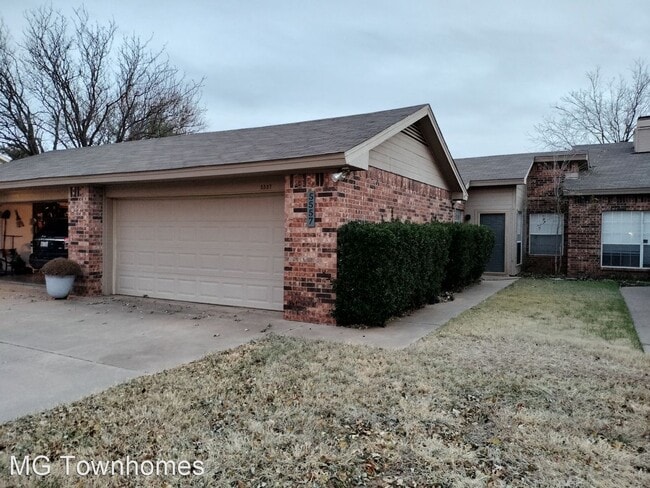 2 br, 2 bath House - 5557 93rd St - 2 br, 2 bath House - 5557 93rd St