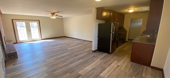 Photo - 9521 D J L Dr