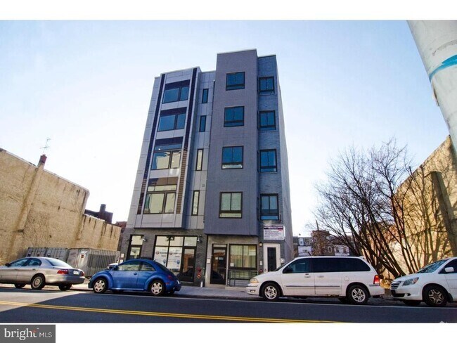 Building Photo - 1636 Ridge Ave Unit PH Rental