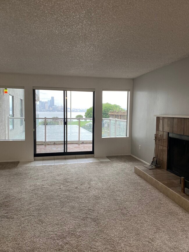 Photo - 1101 Harbor Ave SW Unidad 1D