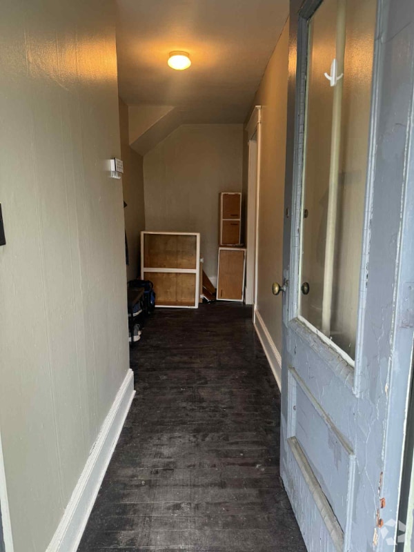 Building Photo - 598 Pawling Ave Rental