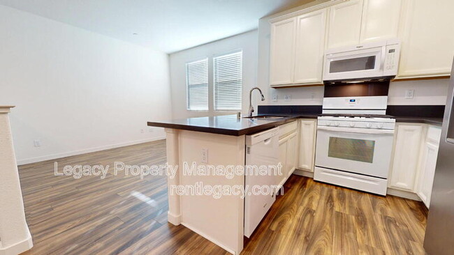 Photo - 3998 E Commerce Way