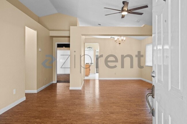 Photo - 1205 Silk Oak Dr
