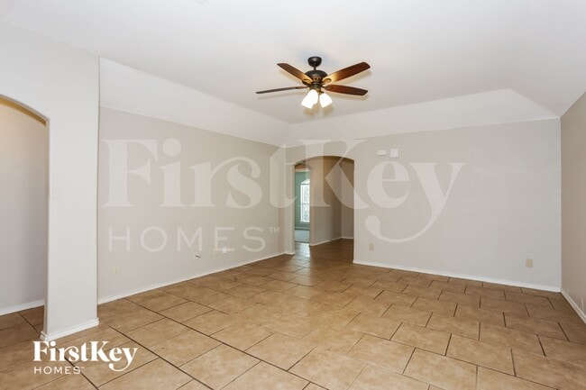 Photo - 6612 Gillis Johnson St