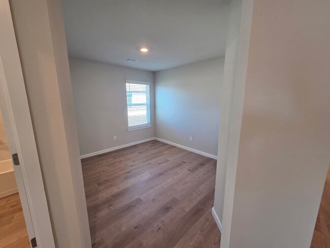 Photo - 7513 E 156th Pl S