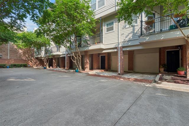 Photo - 2902 State St Unit 13