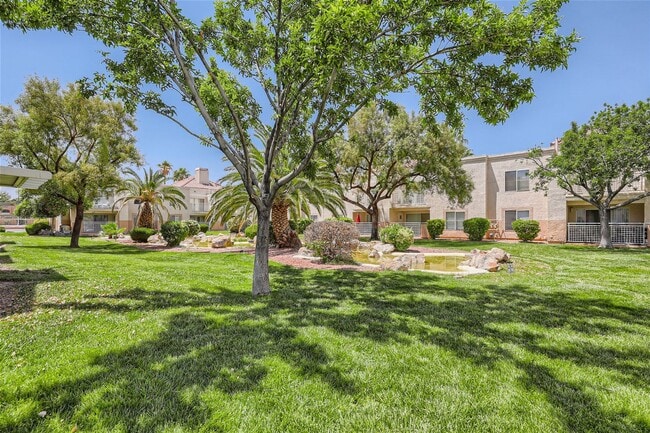 Photo - 1 Bedroom Condo in Gated Community at Lagu...