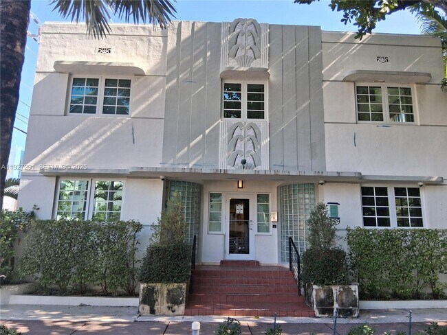 Building Photo - 359 Meridian Ave Unit A209