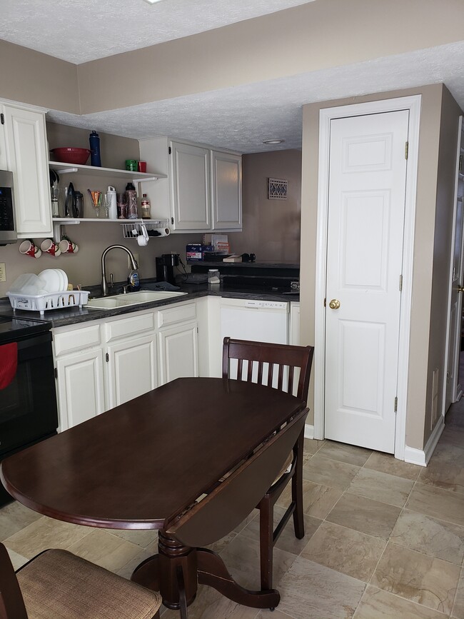 Photo - 606 E Sherwood Hills Dr