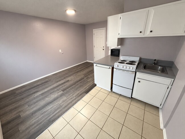 125 Charmony Frontage Rd Unidad 308