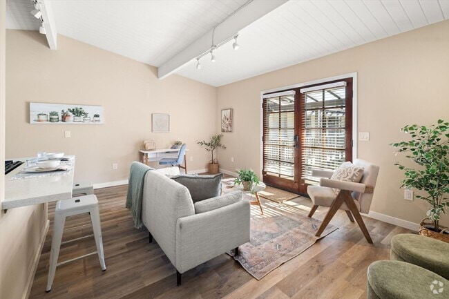 Building Photo - Leadbetter Lofts Unit B23 - A