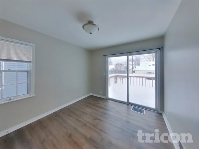 Photo - 3105 Georgia Ave S