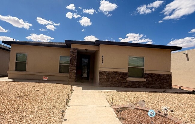Building Photo - 6533 Toivoa Pl