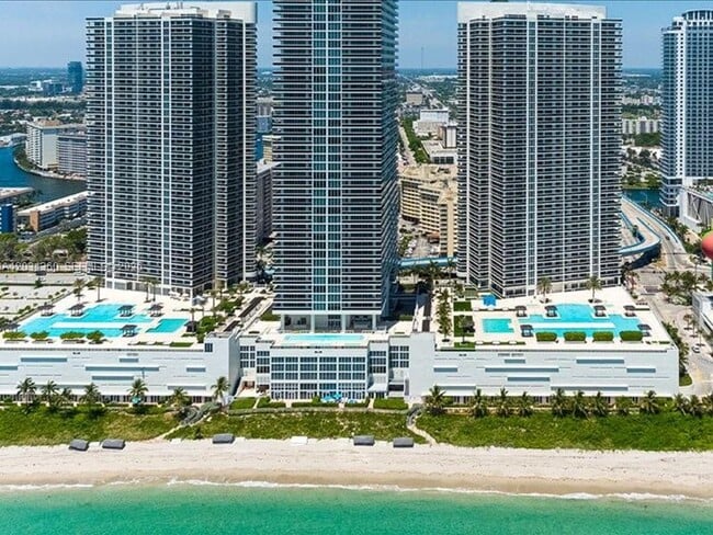 Building Photo - 1800 S Ocean Dr Unit 3101