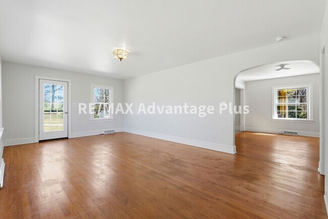 Photo - Beautiful brick home with full basement in Prospect