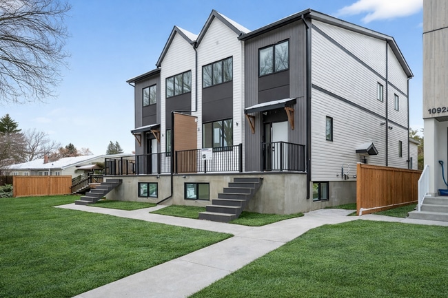 Photo - 10920-10130 130 St NW Unit Lower 1B