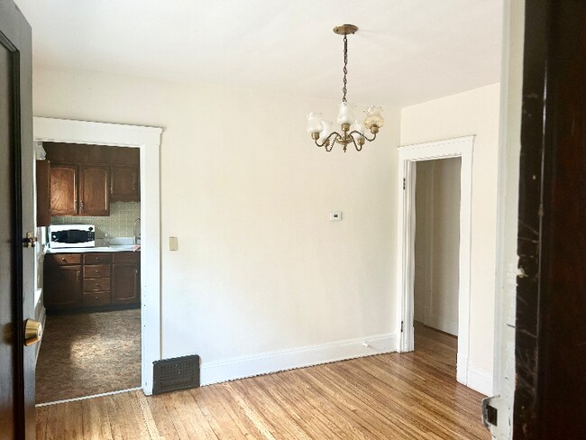 Photo - 1310 W 64th St Unit 2