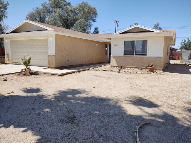 6596 Sahara Ave Rental For Rent In Twentynine Palms Ca Forrent Com