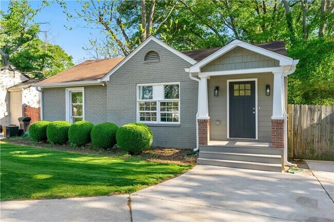 Photo - 1258 Lyle Ave