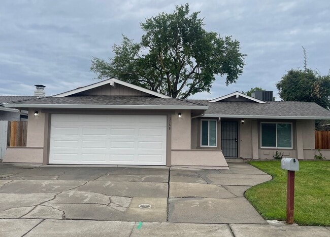 Building Photo - Available NOW