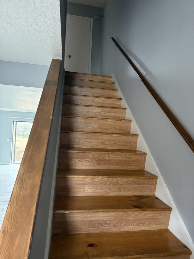 Photo - 901 Olmstead Dr