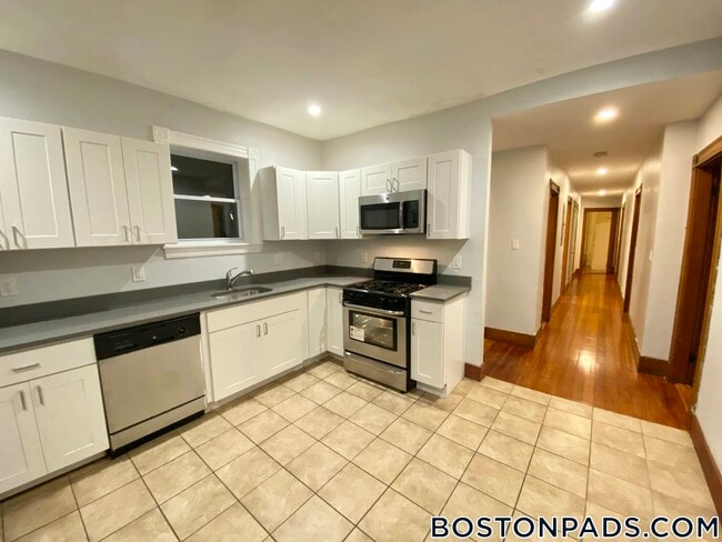 Photo - 174 St Alphonsus St Unidad 2