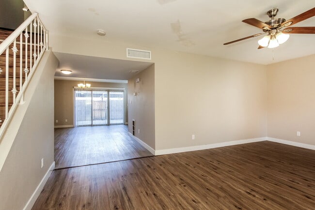 Photo - 4325 W Solano Dr N