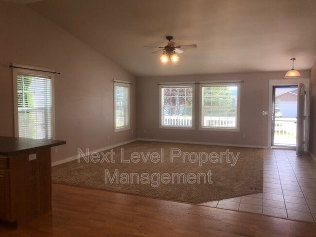 Photo - 108 Vista Loop