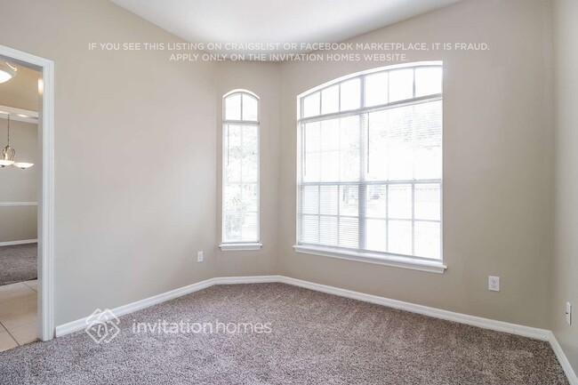 Photo - 750 W Artesia St